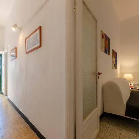 Joivy Perfectly Located Apt Next To Beach, In Monterosso Appartamento *